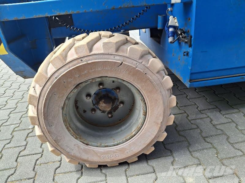 Holland Lift Q-135EL24 Підйомники-ножиці