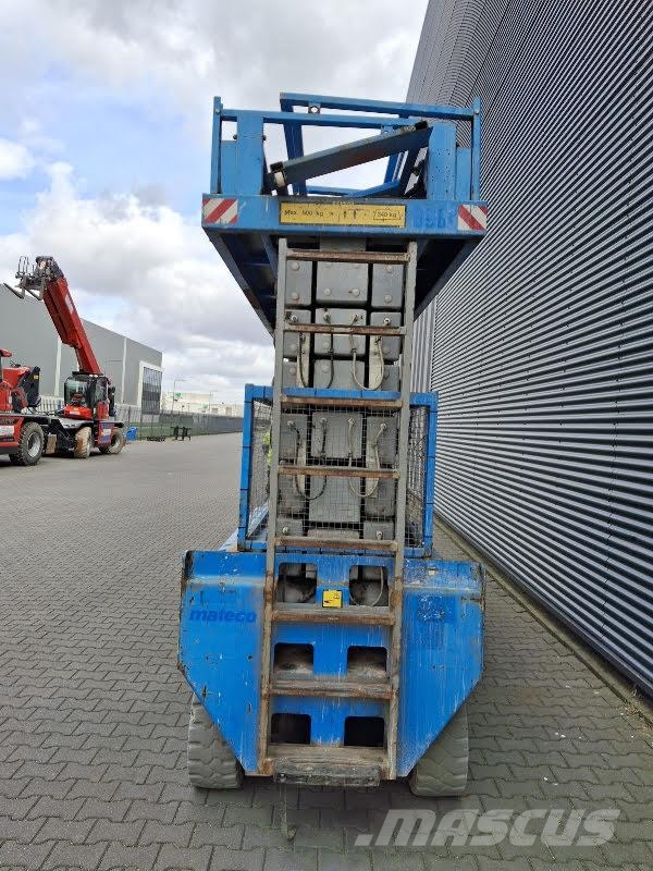 Holland Lift N-195EL12 Nůžková zvedací plošina