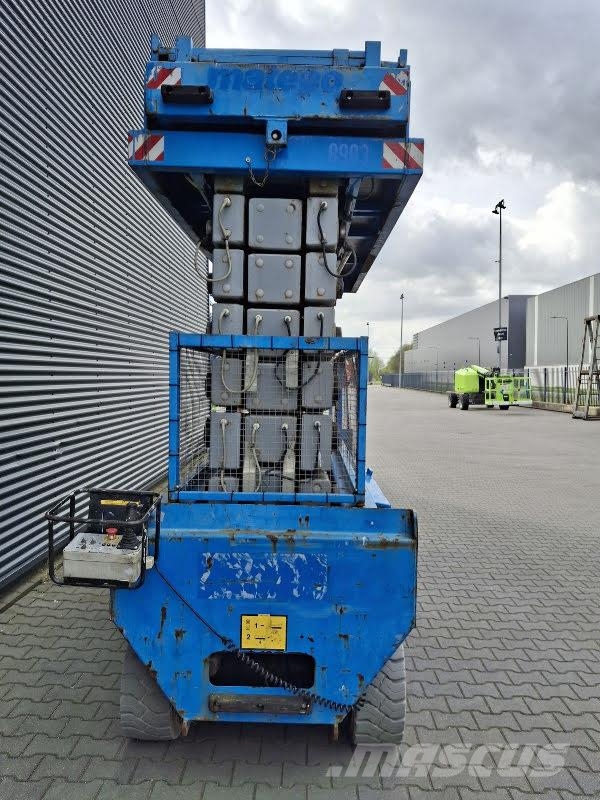 Holland Lift N-195EL12 Nůžková zvedací plošina