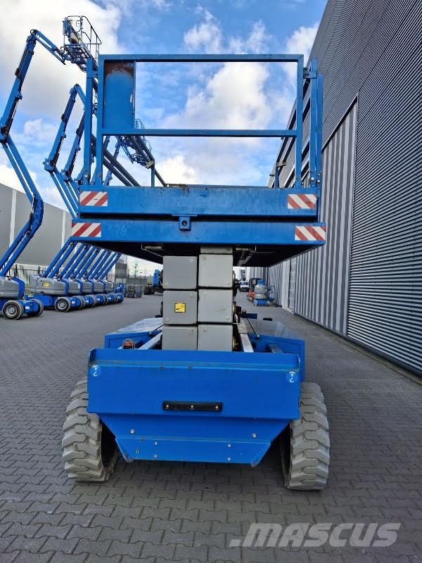 Holland Lift HL-160 E20 Elevadores de tesoura