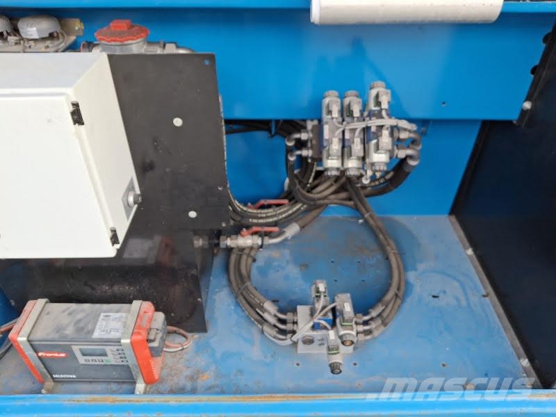 Holland Lift HL-160 E20 Elevadores de tesoura