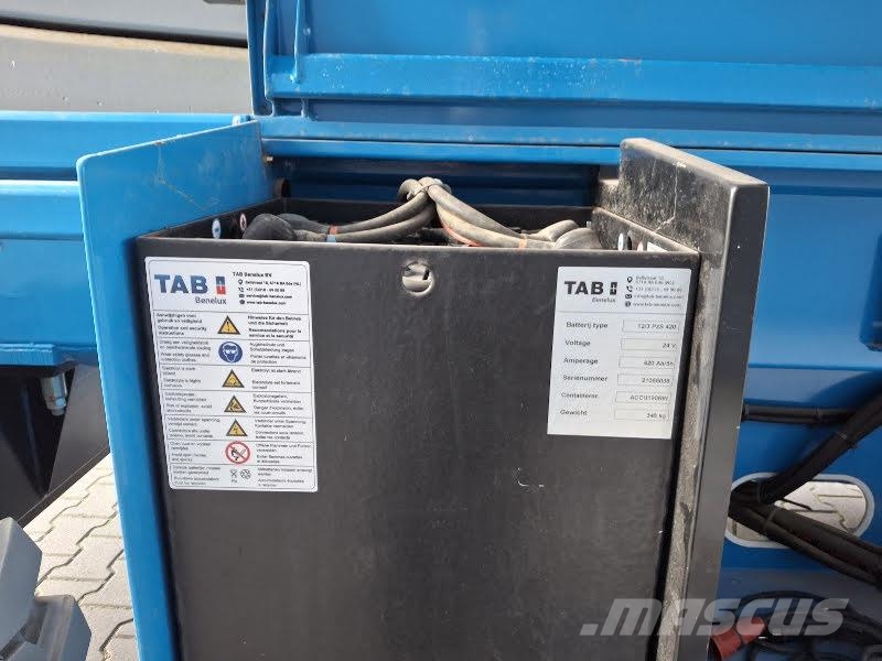 Holland Lift HL-160 E20 Elevadores de tesoura