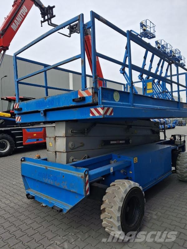 Holland Lift Q-135EL24 Elevadores de tesoura
