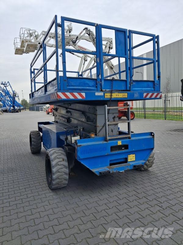 Holland Lift Q-135EL24 Elevadores de tesoura