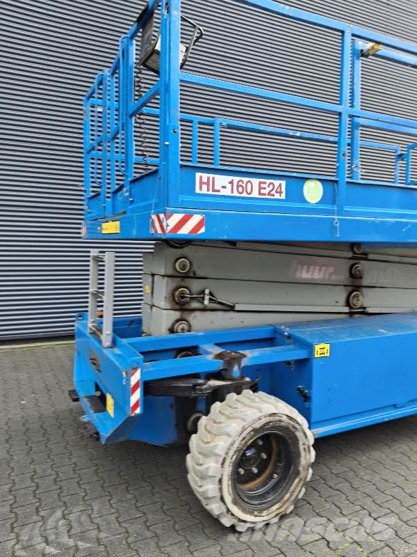 Holland Lift HL-160 E24 Šķerveida pacēlāji