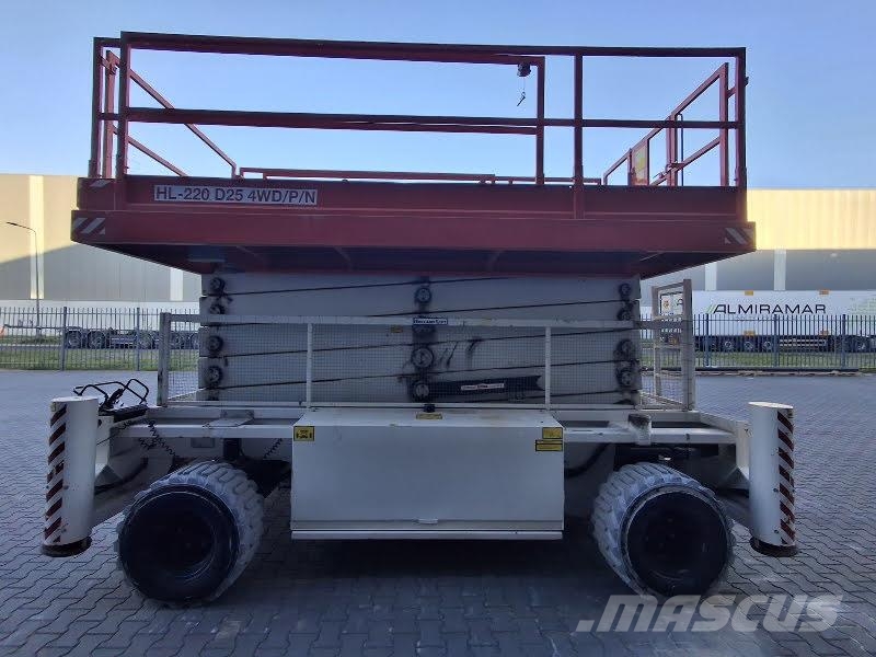 Holland Lift HL-220 D25 4WD/P/N Підйомники-ножиці