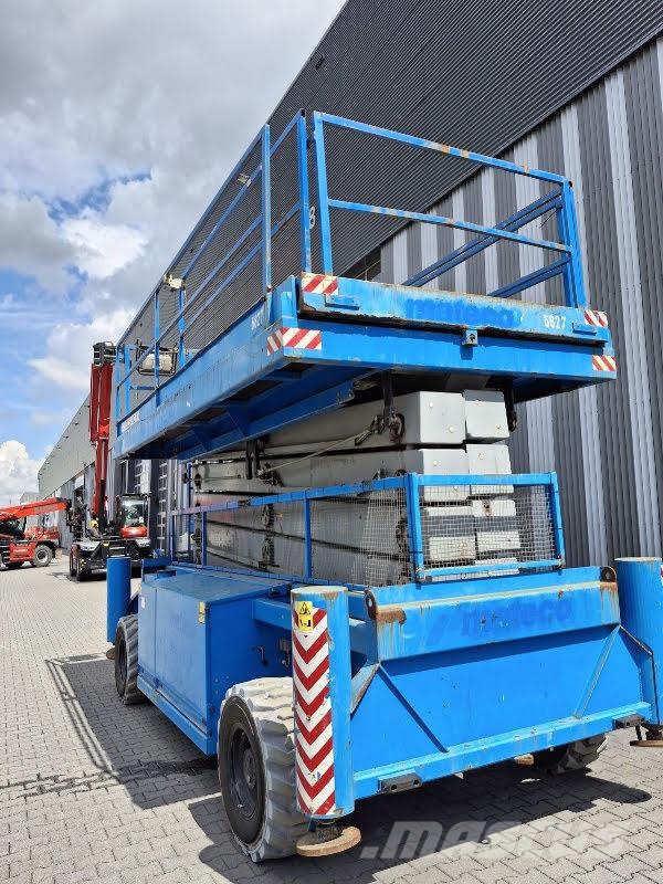 Holland Lift T-210DL25 4WD/P/N Elevadores de tesoura