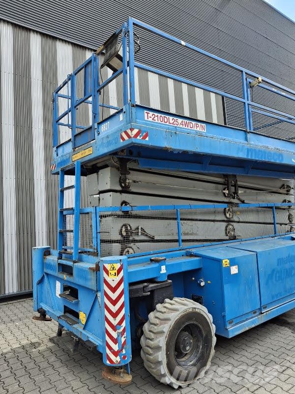 Holland Lift T-210DL25 4WD/P/N Elevadores de tesoura