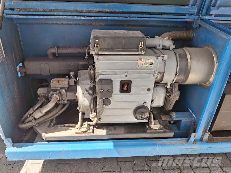 Holland Lift T-210DL25 4WD/P/N Elevadores de tesoura