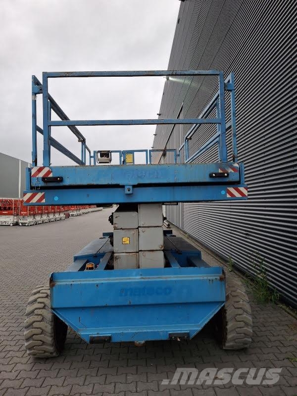 Holland Lift Q-135EL24 Elevadores de tesoura