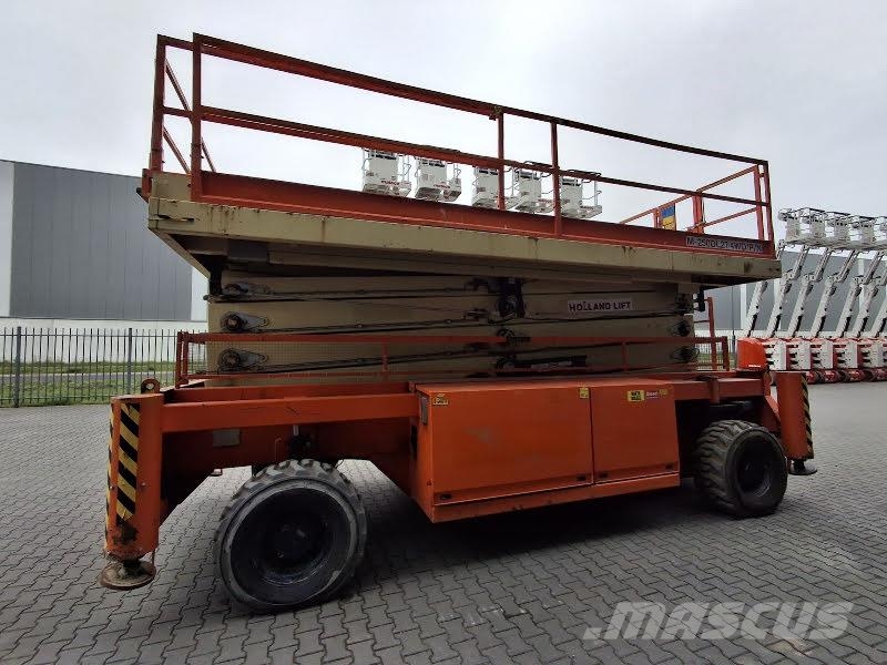 Holland Lift M-250DL27 4WD/P/N Elevadores de tesoura