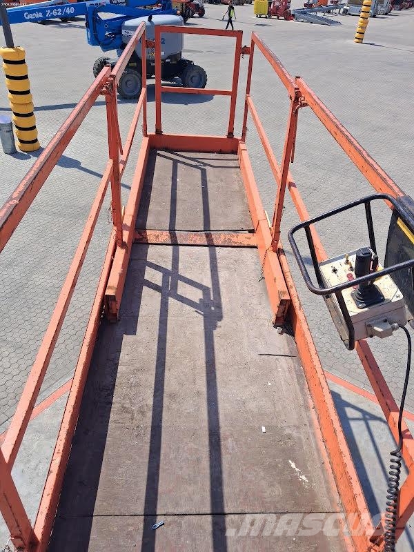 Holland Lift N-195EL12 رافعات مقصية الشكل