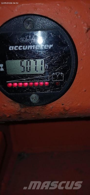 Holland Lift N-195EL12 رافعات مقصية الشكل