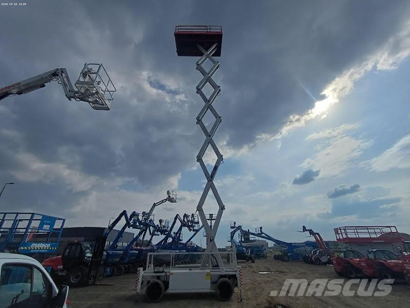 Holland Lift HL-220 D25 4WD/P/N Škarjaste dvižne ploščadi