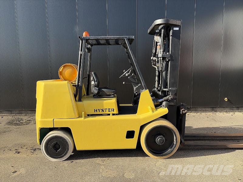 Hyster S7.00XL Gas Stapler