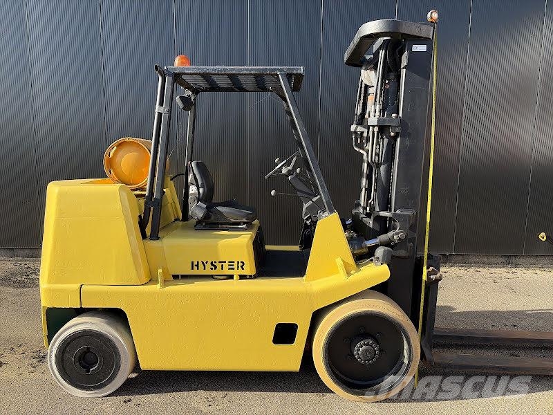 Hyster S7.00XL Gas Stapler