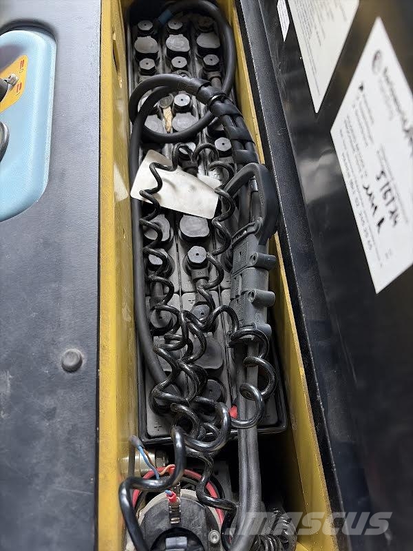 Hyster S1.0 Ajettavat pinoamisvaunut