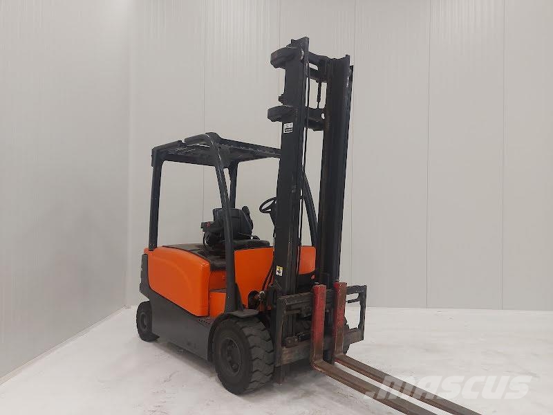 Hyster J3.0XN Electric forklifts