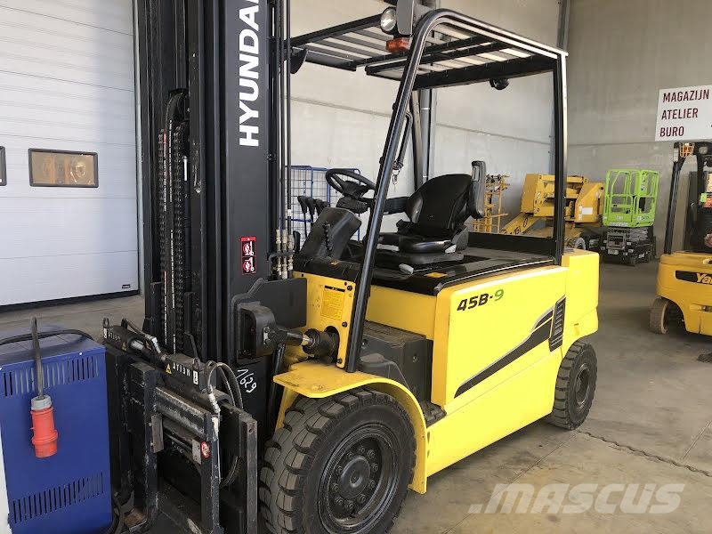 Hyundai 45B-9 Electric forklifts