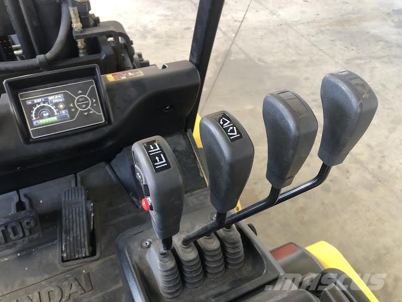 Hyundai 45B-9 Electric forklifts