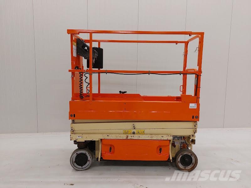 JLG 1930ES رافعات مقصية الشكل