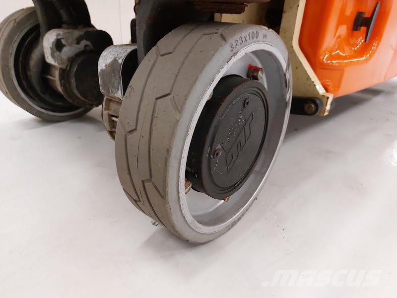 JLG 1930ES رافعات مقصية الشكل