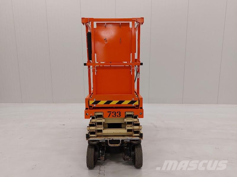 JLG 1930ES رافعات مقصية الشكل