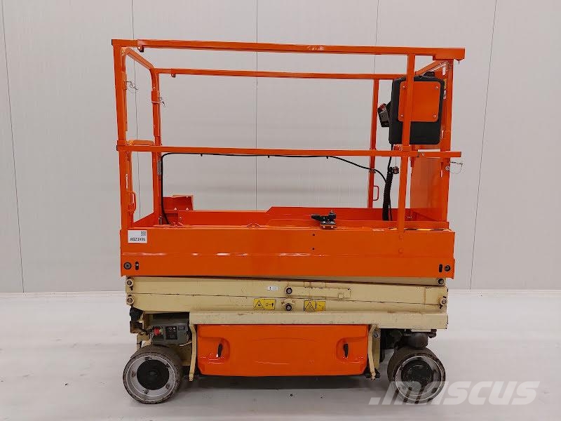 JLG 1930ES رافعات مقصية الشكل