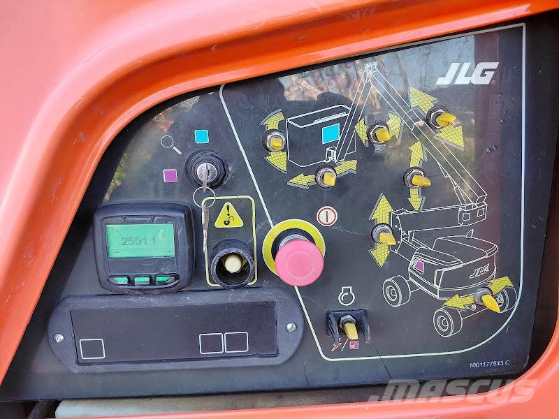 JLG 520AJ رافعات سلة مفصلية