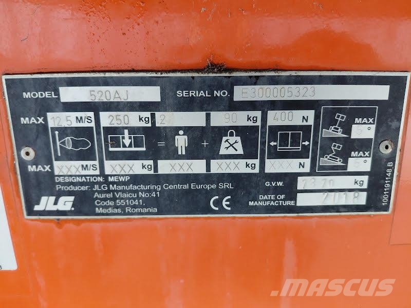 JLG 520AJ رافعات سلة مفصلية