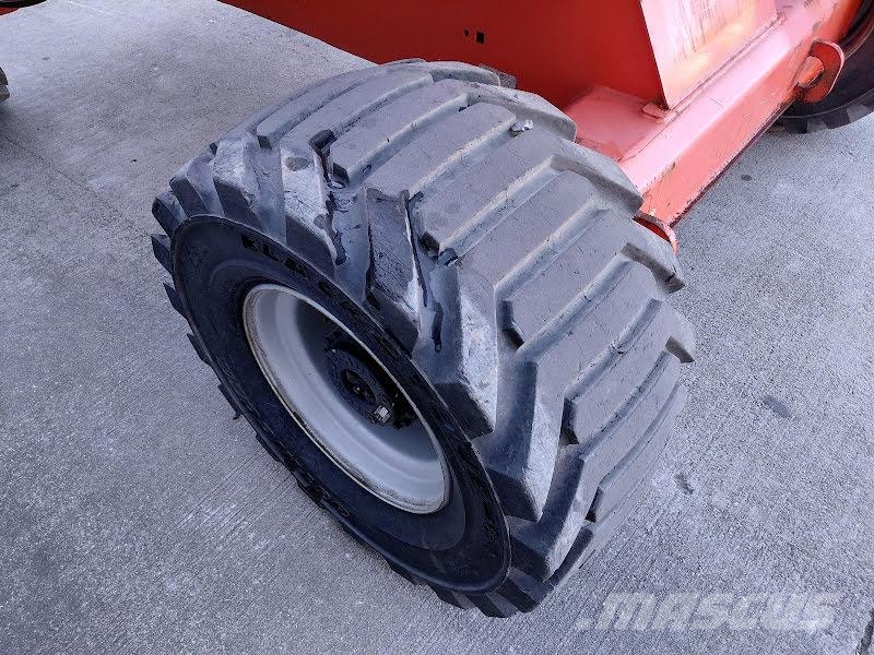 JLG 520AJ رافعات سلة مفصلية