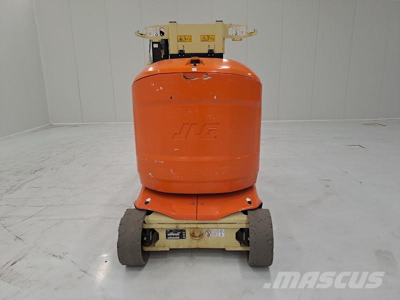 JLG TOUCAN 12E PLUS Vertikālie pacēlāji