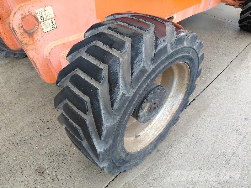 JLG 800AJ Zglobne podizne platforme