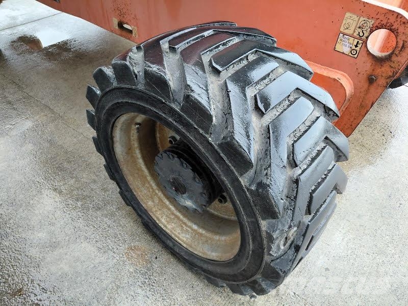 JLG 800AJ Zglobne podizne platforme