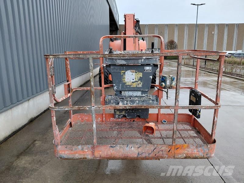 JLG 800AJ Zglobne podizne platforme