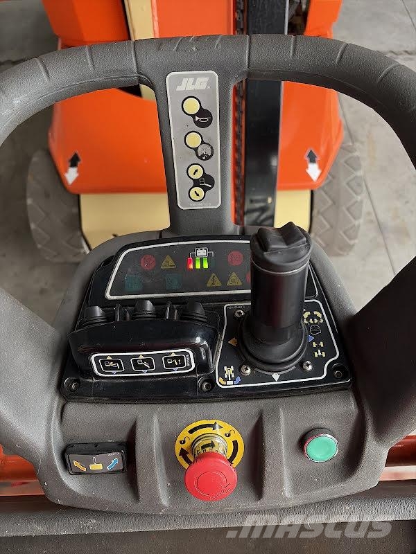 JLG TOUCAN 12E PLUS Вертикальные мачтовые подъемники