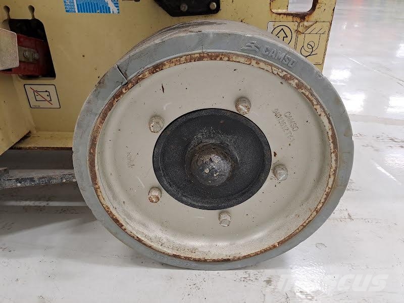 JLG 2632ES Käärtõstukid