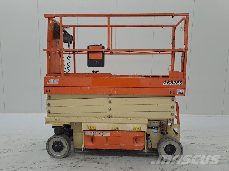 JLG 2632ES Käärtõstukid