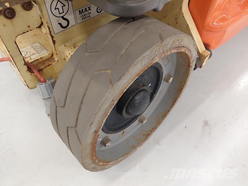 JLG 1930ES رافعات مقصية الشكل