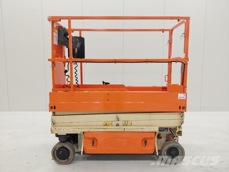JLG 1930ES رافعات مقصية الشكل