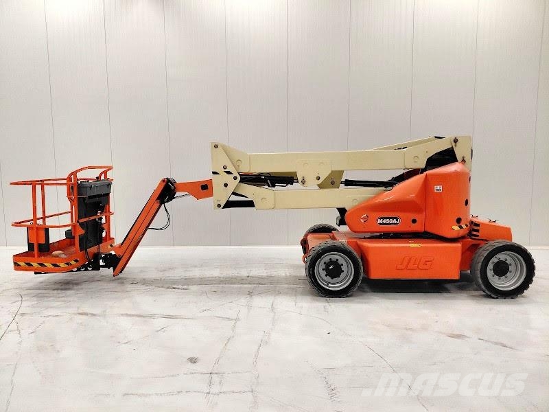 JLG M450AJ Knikarmhoogwerkers