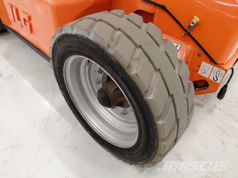 JLG M450AJ Knikarmhoogwerkers