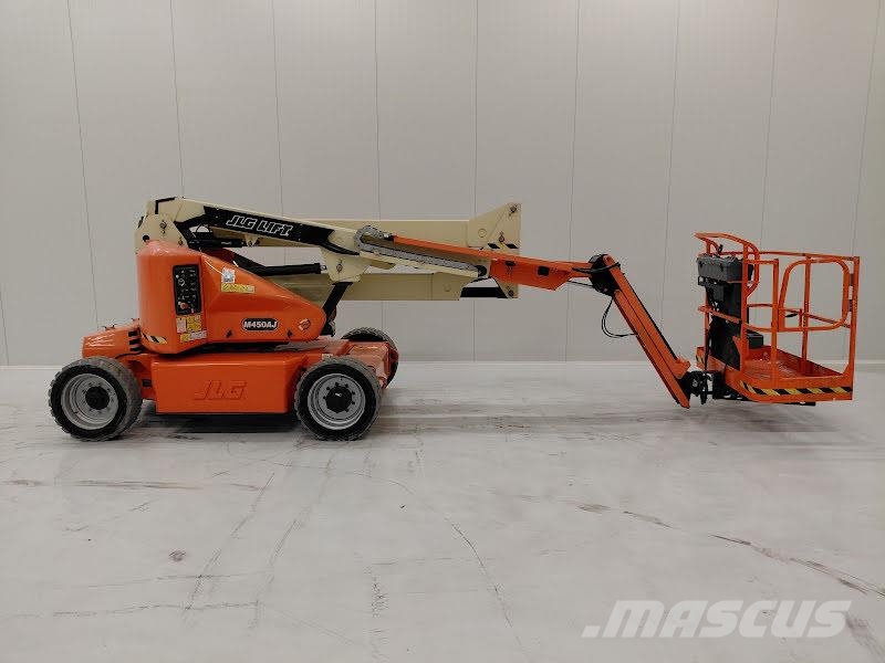 JLG M450AJ Knikarmhoogwerkers