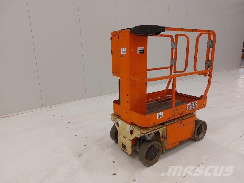 JLG 1230ES Jarbolne penjajuće platforme