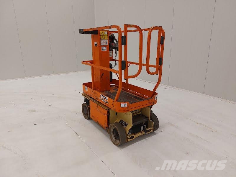 JLG 1230ES Jarbolne penjajuće platforme