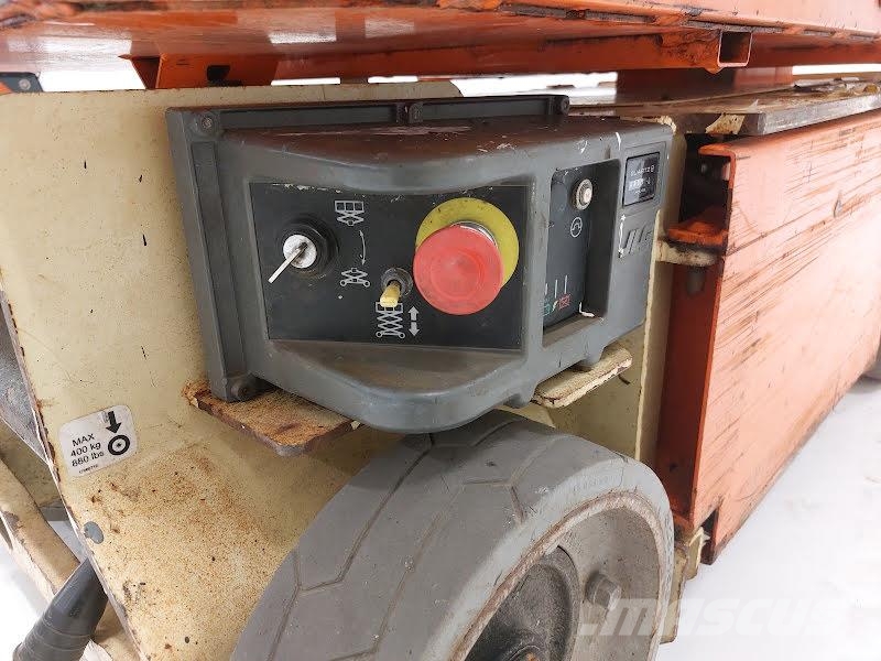 JLG 1230ES Jarbolne penjajuće platforme