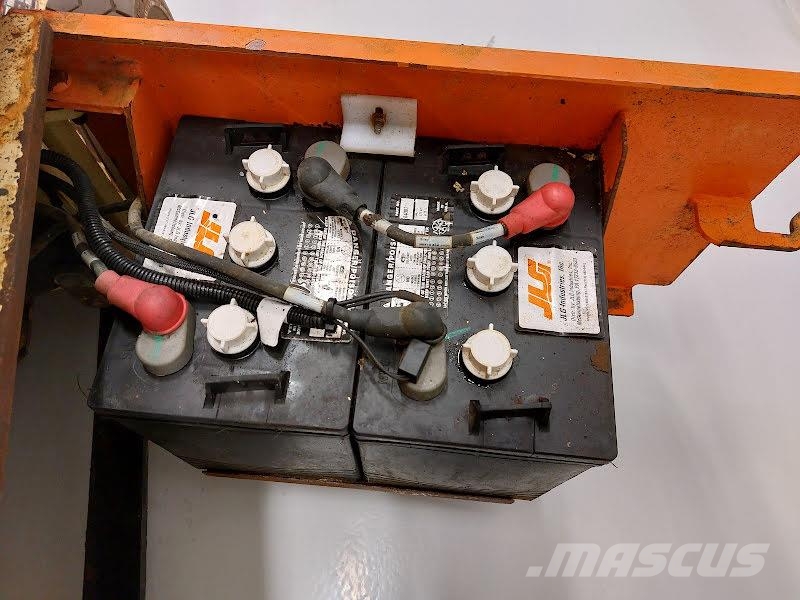 JLG 1230ES Søjlelifte
