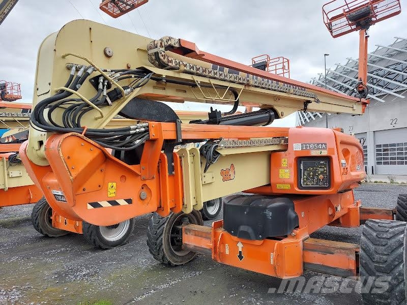 JLG 1250AJP Kĺbové plošiny