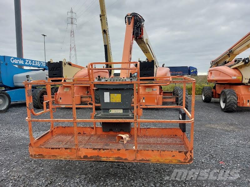 JLG 1250AJP Kĺbové plošiny