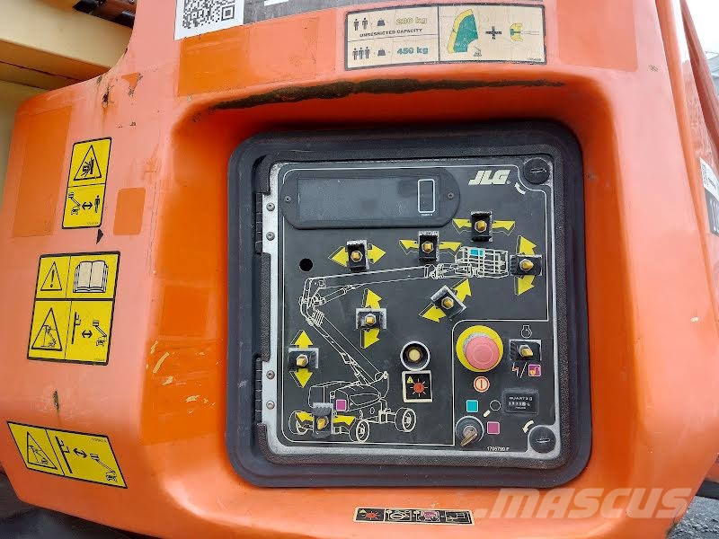 JLG 1250AJP Kĺbové plošiny